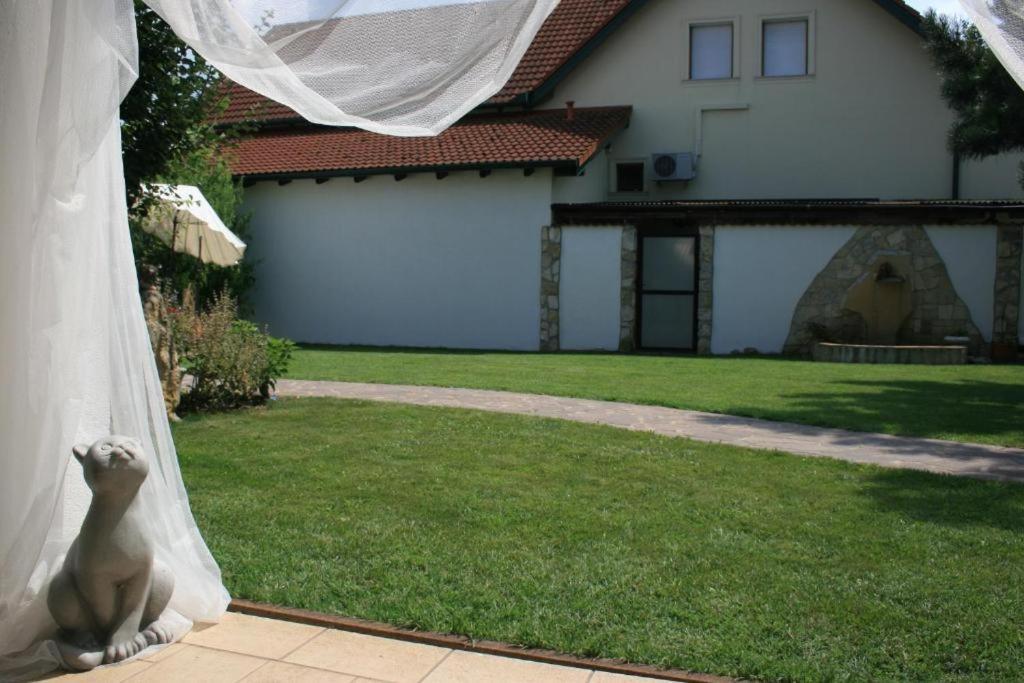 Hotel Arkadenhof Zur Puszta Graf Illmitz Exteriér fotografie